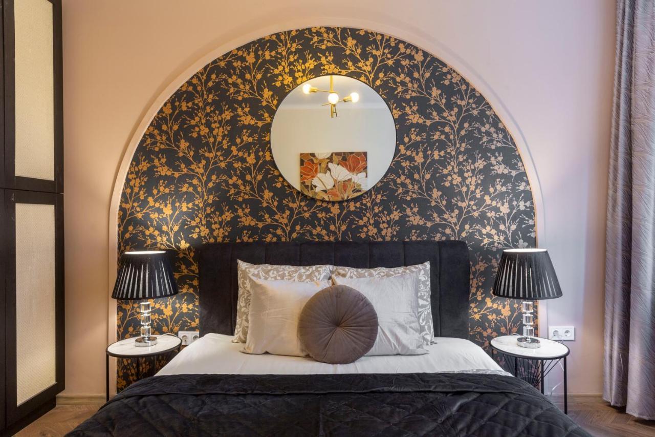 Stylish Quentin Apartment In The King Street Budapest Exteriör bild